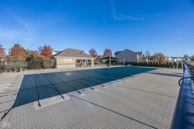 $425,000 | 9333 North Bayhill Circle, McCordsville, IN 46055