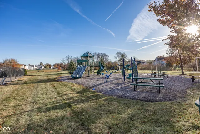 $425,000 | 9333 North Bayhill Circle, McCordsville, IN 46055