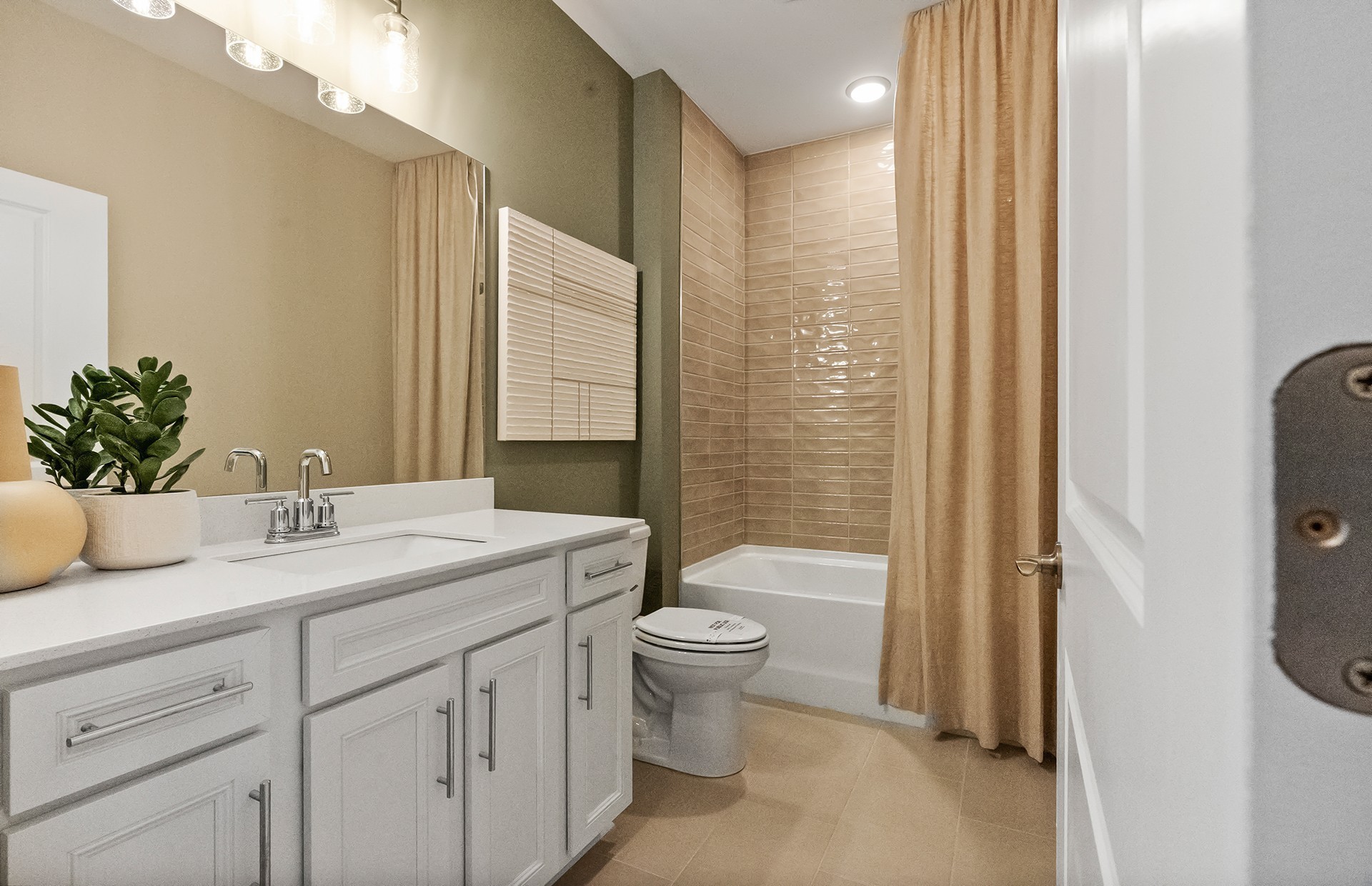 511 Scarlet Oak Road Lebanon, TN 37090 - Photo 14 of 32 a bathroom with a sink a toilet and shower