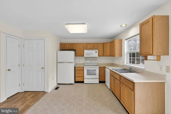 $299,000 | 234 North Bridlewood Drive, Newark, DE 19702