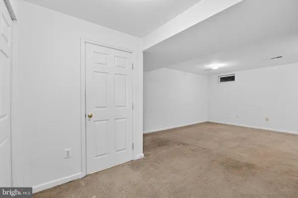 $299,000 | 234 North Bridlewood Drive, Newark, DE 19702