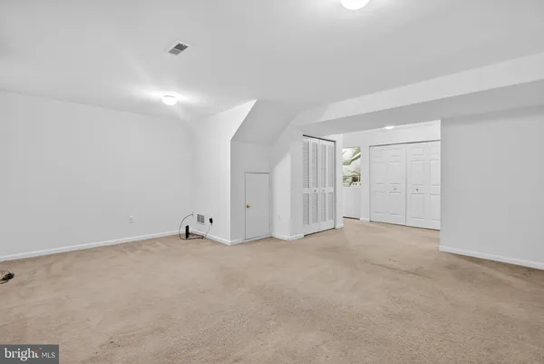$299,000 | 234 North Bridlewood Drive, Newark, DE 19702