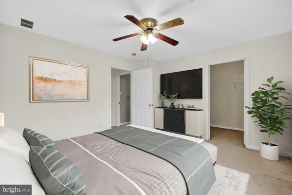 $299,000 | 234 North Bridlewood Drive, Newark, DE 19702