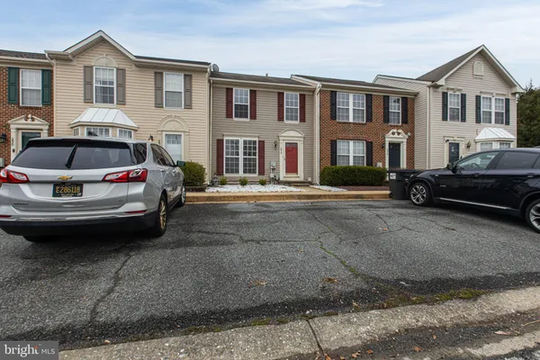 $299,000 | 234 North Bridlewood Drive, Newark, DE 19702
