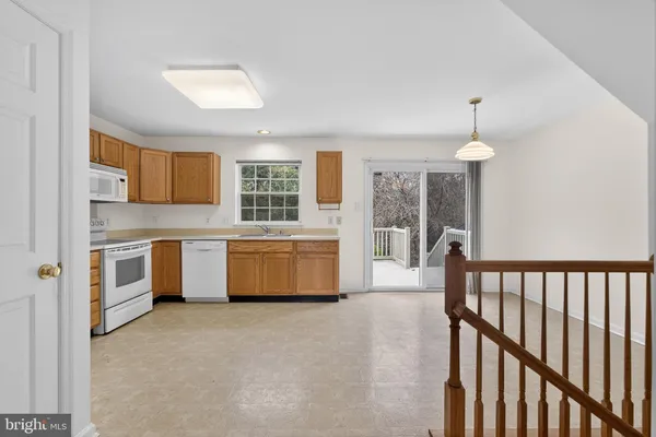 $299,000 | 234 North Bridlewood Drive, Newark, DE 19702