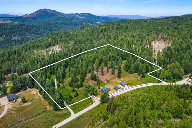 $425,000 | 1541 Thompson Road, Elk, WA 99009