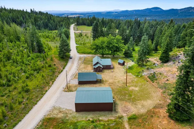 $425,000 | 1541 Thompson Road, Elk, WA 99009