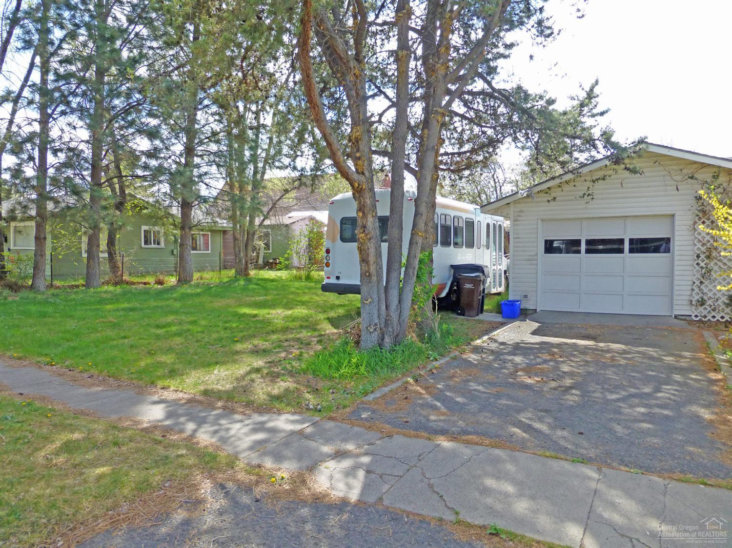 507 Southwest 11th Street Redmond, OR 97756 - Photo 5 of 20 Additional Photo