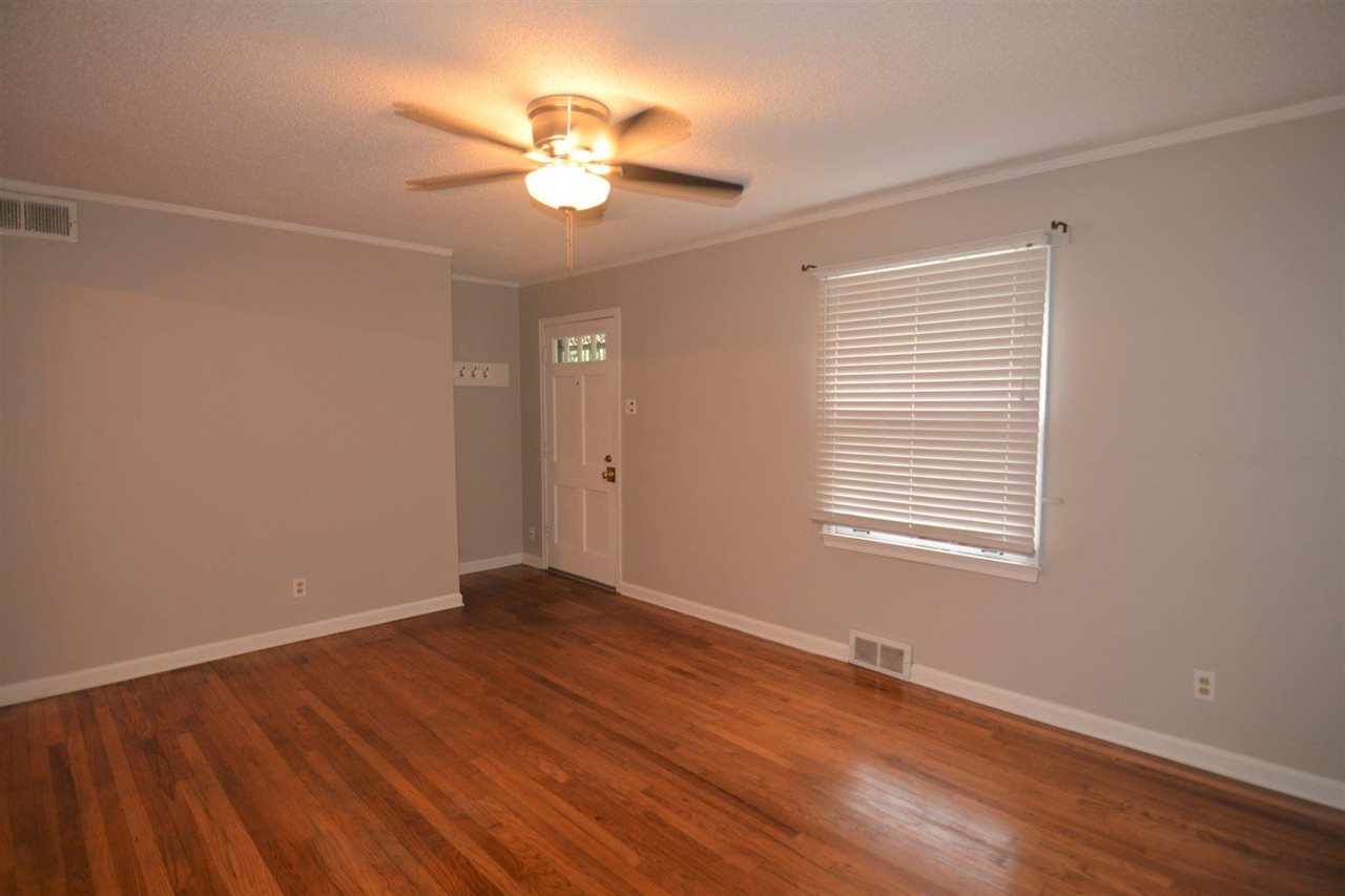 3796 Vanuys Road Memphis, TN 38111 - Photo 3 of 24