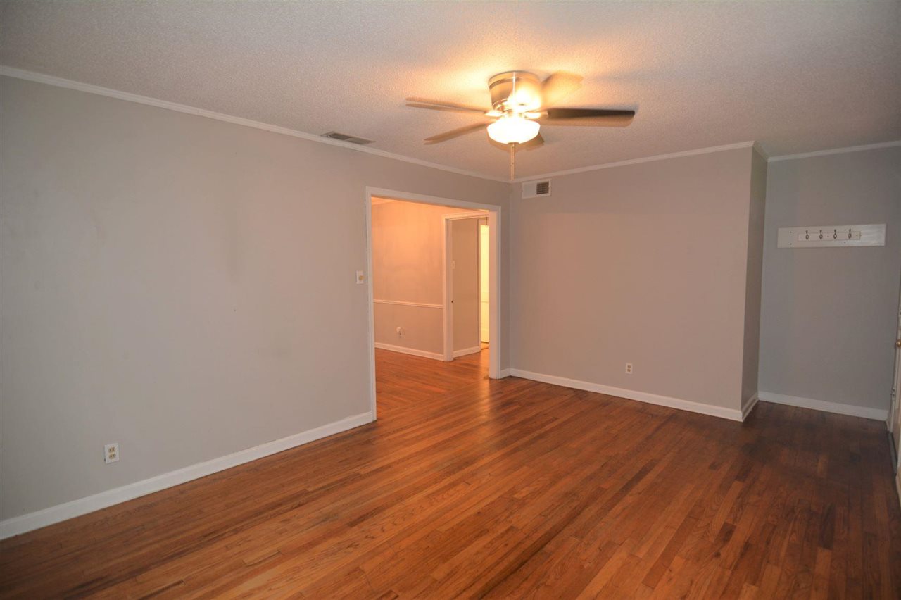 3796 Vanuys Road Memphis, TN 38111 - Photo 4 of 24