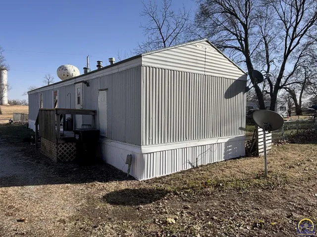 $29,000 | 409 Cedar Street, Cottonwood Falls, KS 66845