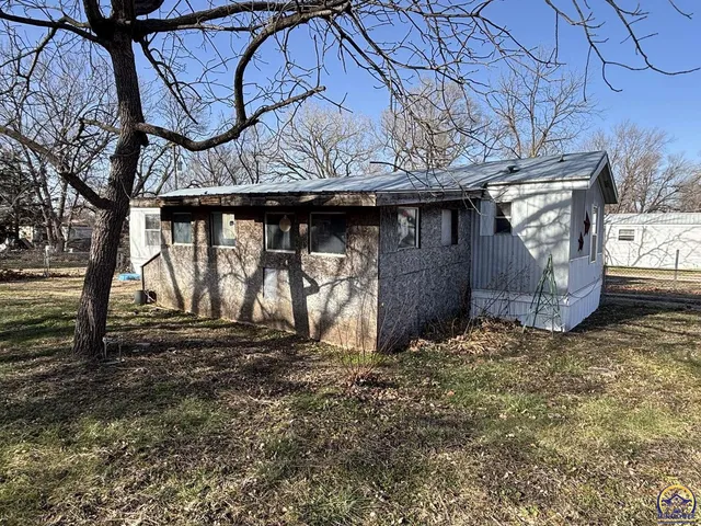 $29,000 | 409 Cedar Street, Cottonwood Falls, KS 66845