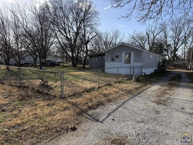 $29,000 | 409 Cedar Street, Cottonwood Falls, KS 66845