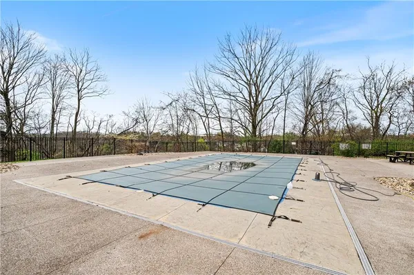 $165,000 | 605 Calais Drive, Unit 101, Pittsburgh, PA 15237