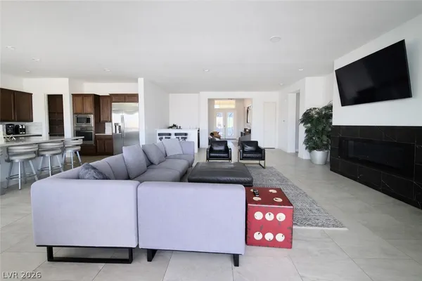 $9,950 | 11386 Villa Bellagio Drive, Las Vegas, NV 89141