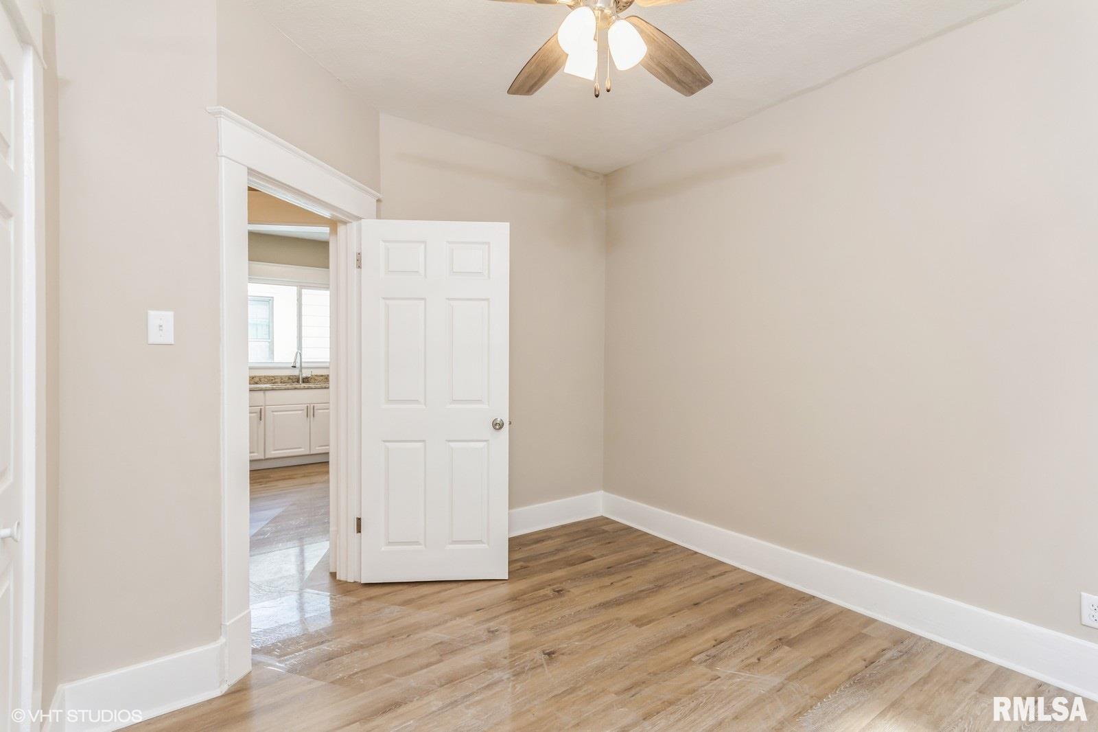2105 South Spring Street Springfield, IL 62704 - Photo 3 of 15
