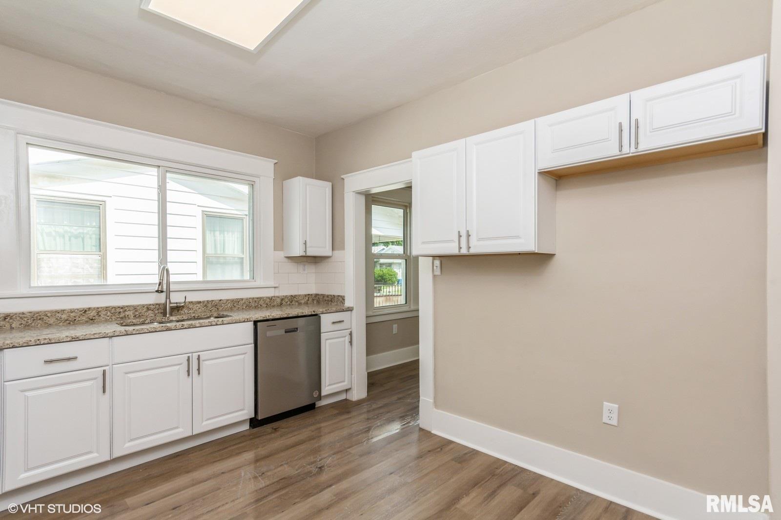 2105 South Spring Street Springfield, IL 62704 - Photo 9 of 15