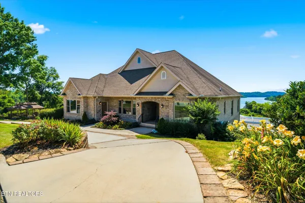 $1,384,900 | 3731 Shipwatch Lane, Knoxville, TN 37920