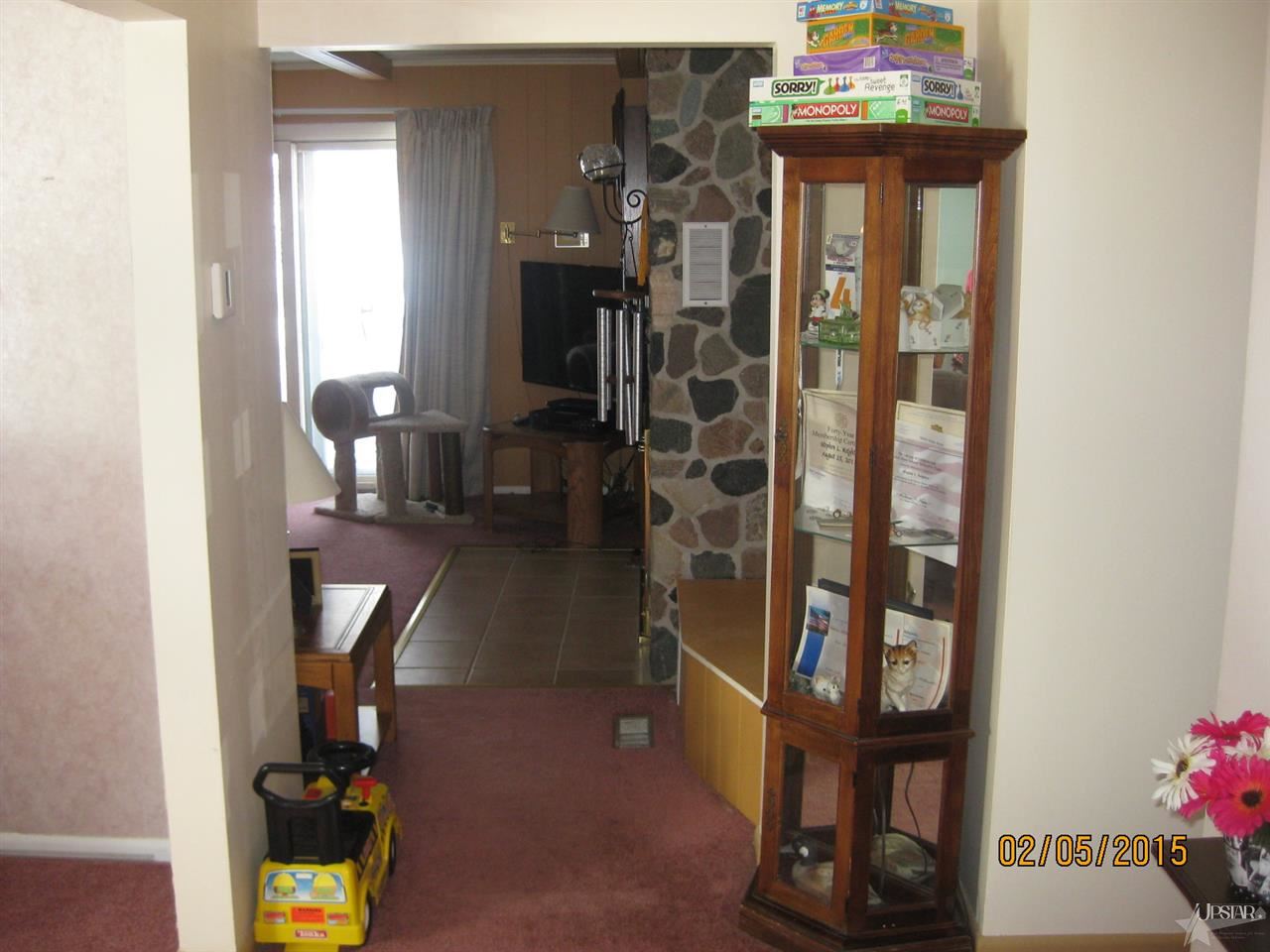 12615 Johnson Road Churubusco, IN 46723 - Photo 7 of 30 Gallery Image 7