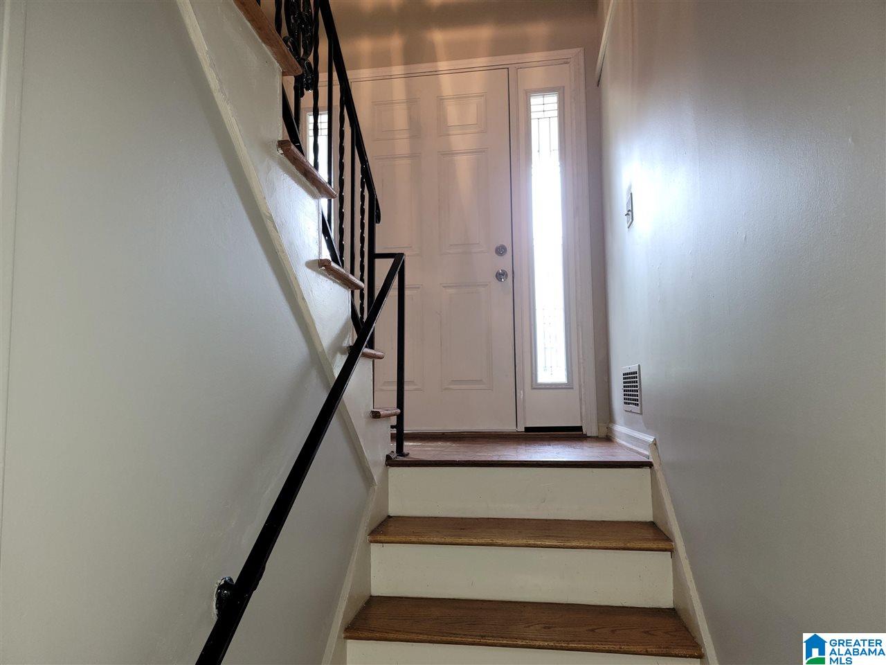 620 Vaughn Circle Birmingham, AL 35235 - Photo 13 of 49