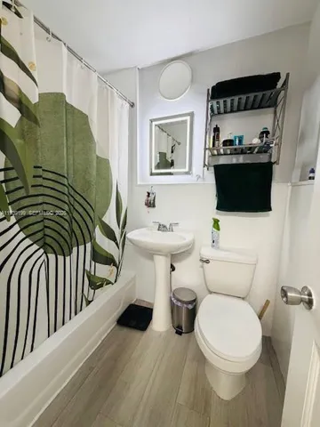 $1,970 | 541 Northeast 62nd Street, Unit 2, Miami, FL 33138