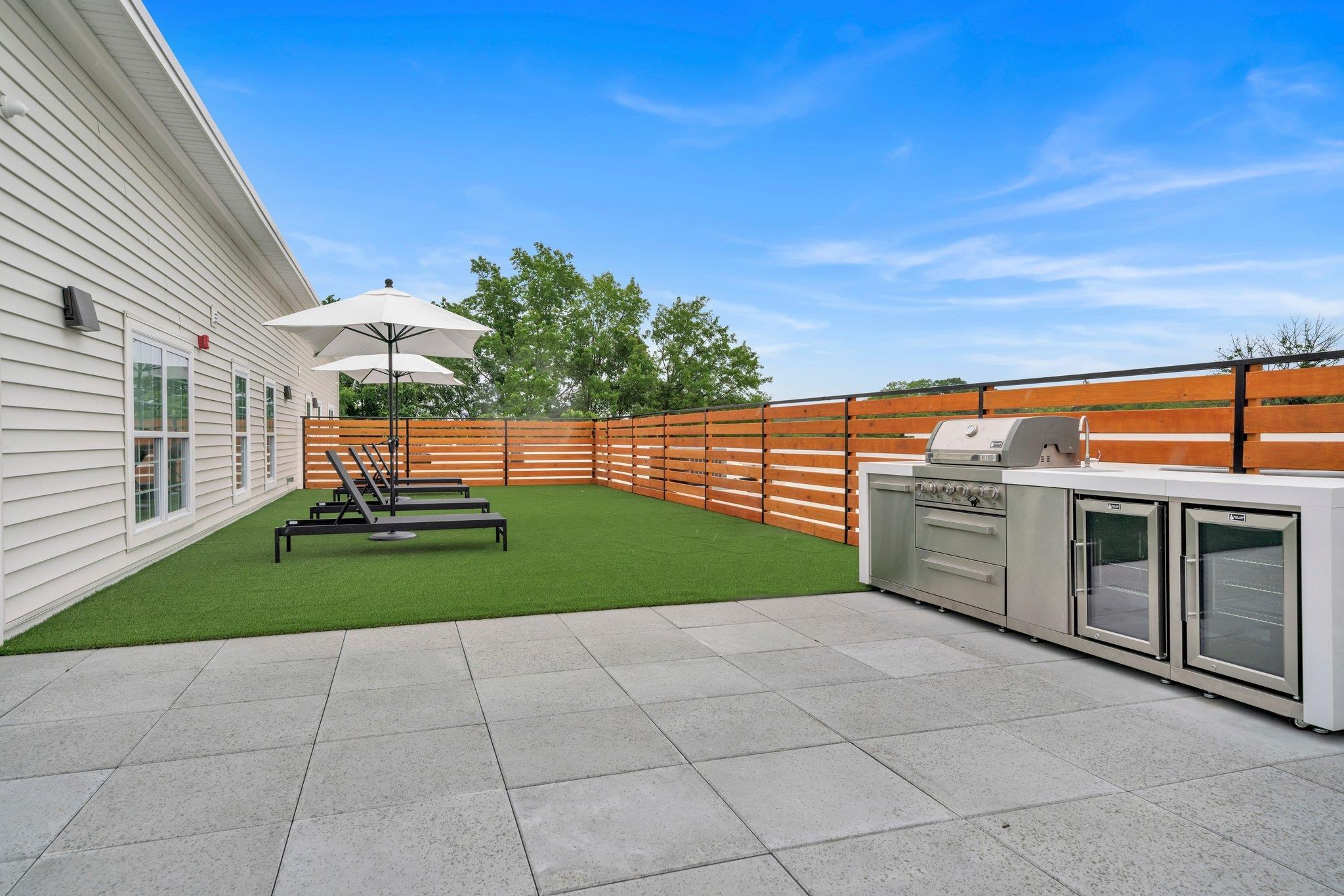 74 Ridgedale Avenue, Unit 304 Morristown, NJ 07960 - Photo 6 of 42 a view of a backyard