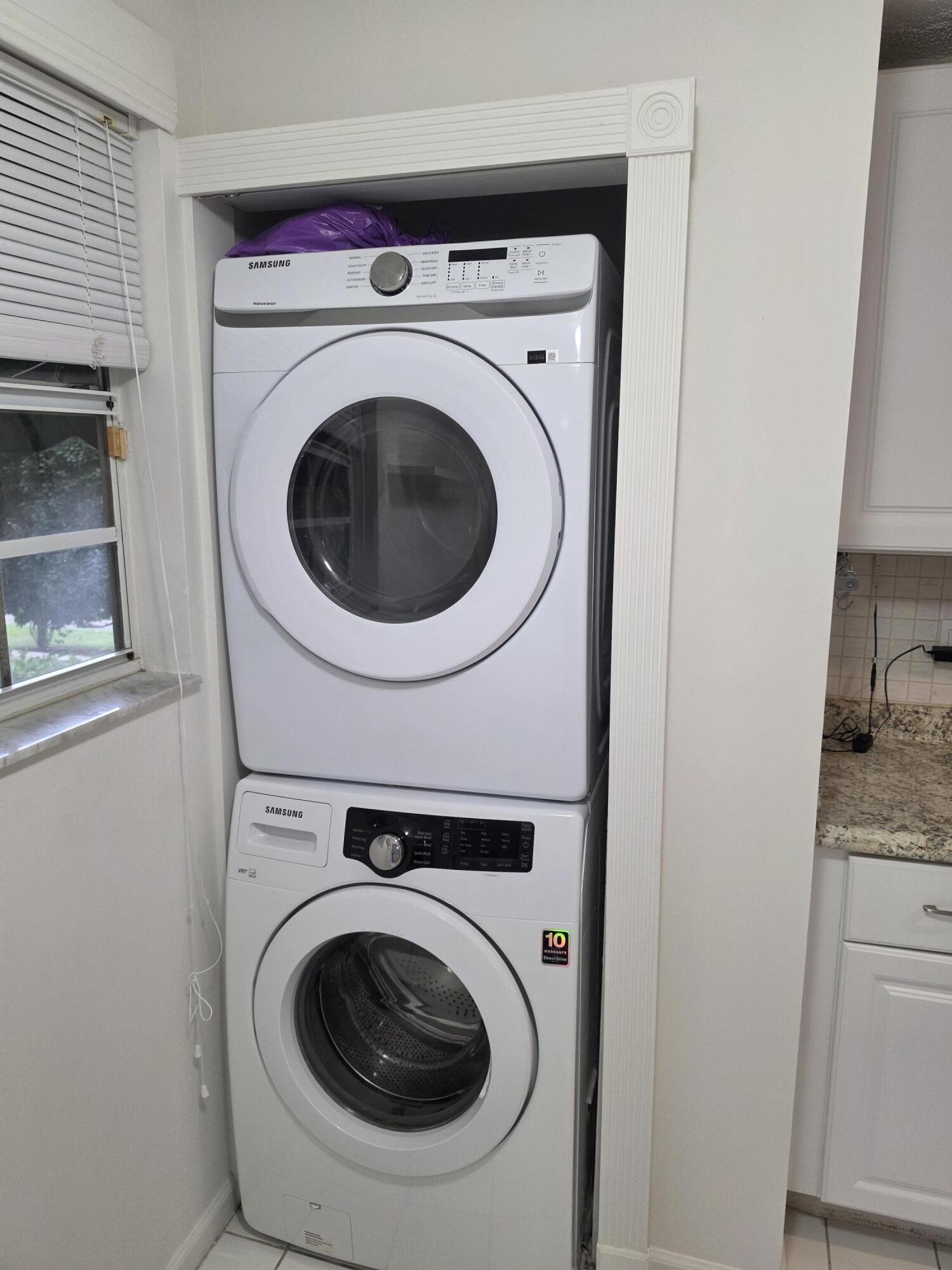 6584 Via Regina Boca Raton, FL 33433 - Photo 14 of 24 6584 VIA REGINA - UPDATED WASHER-DRYER P