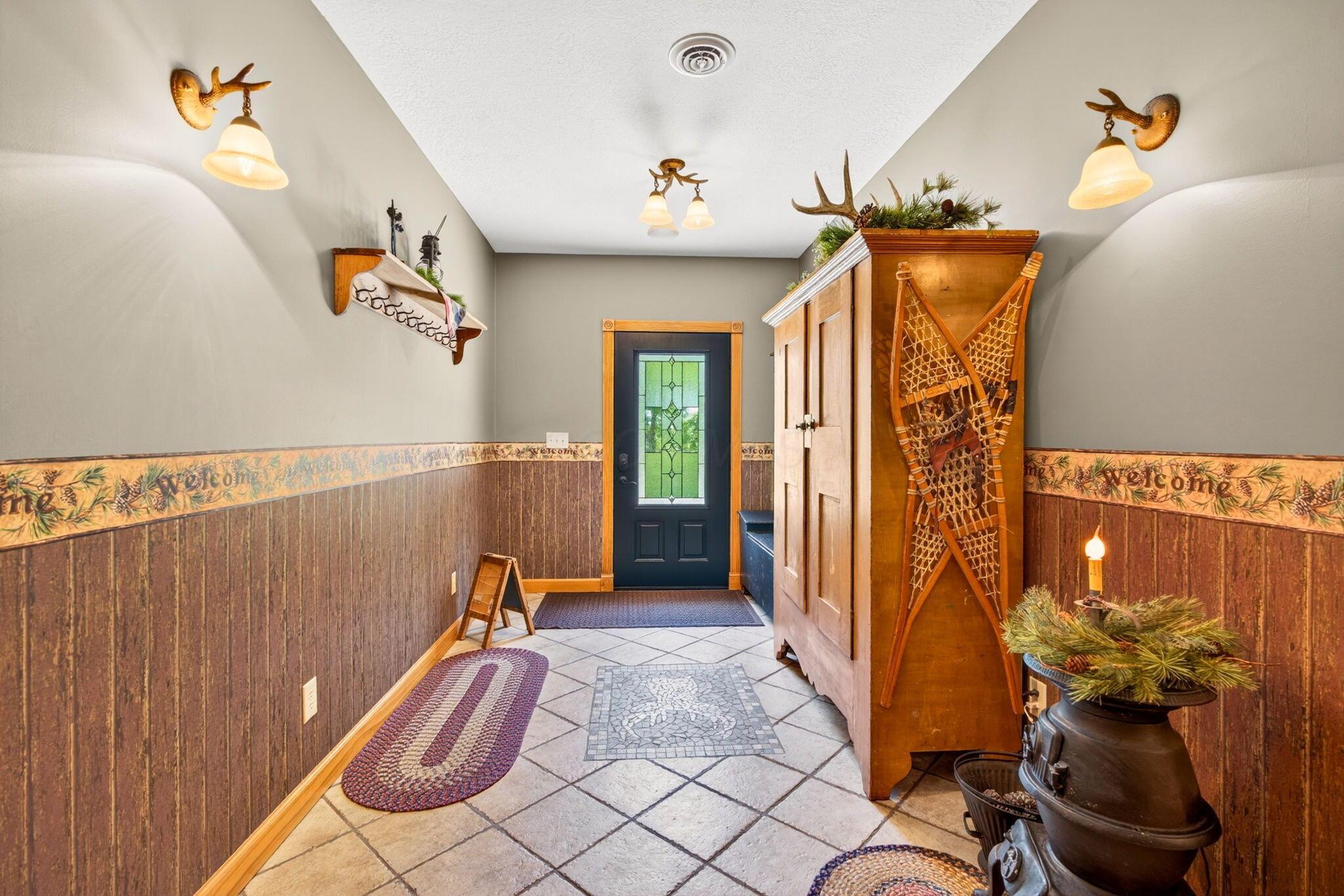 2198 Adelphia State Road Wellston, OH 45692 - Photo 15 of 53 15. Foyer