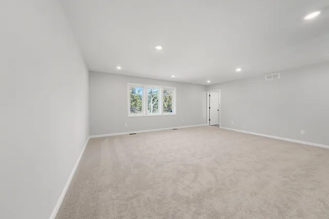 $459,990 | 1258 Beaumont Boulevard, Jordan, MN 55352