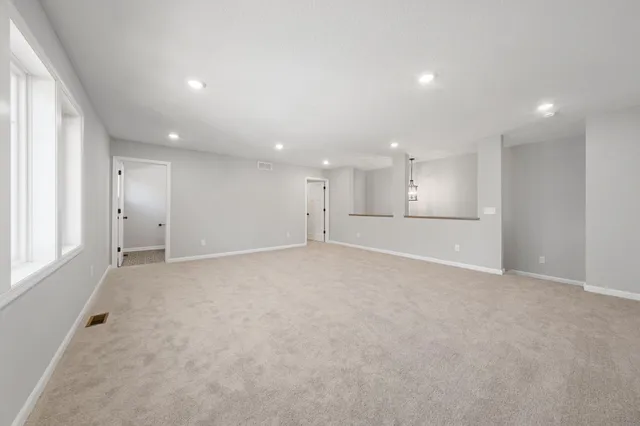 $459,990 | 1258 Beaumont Boulevard, Jordan, MN 55352