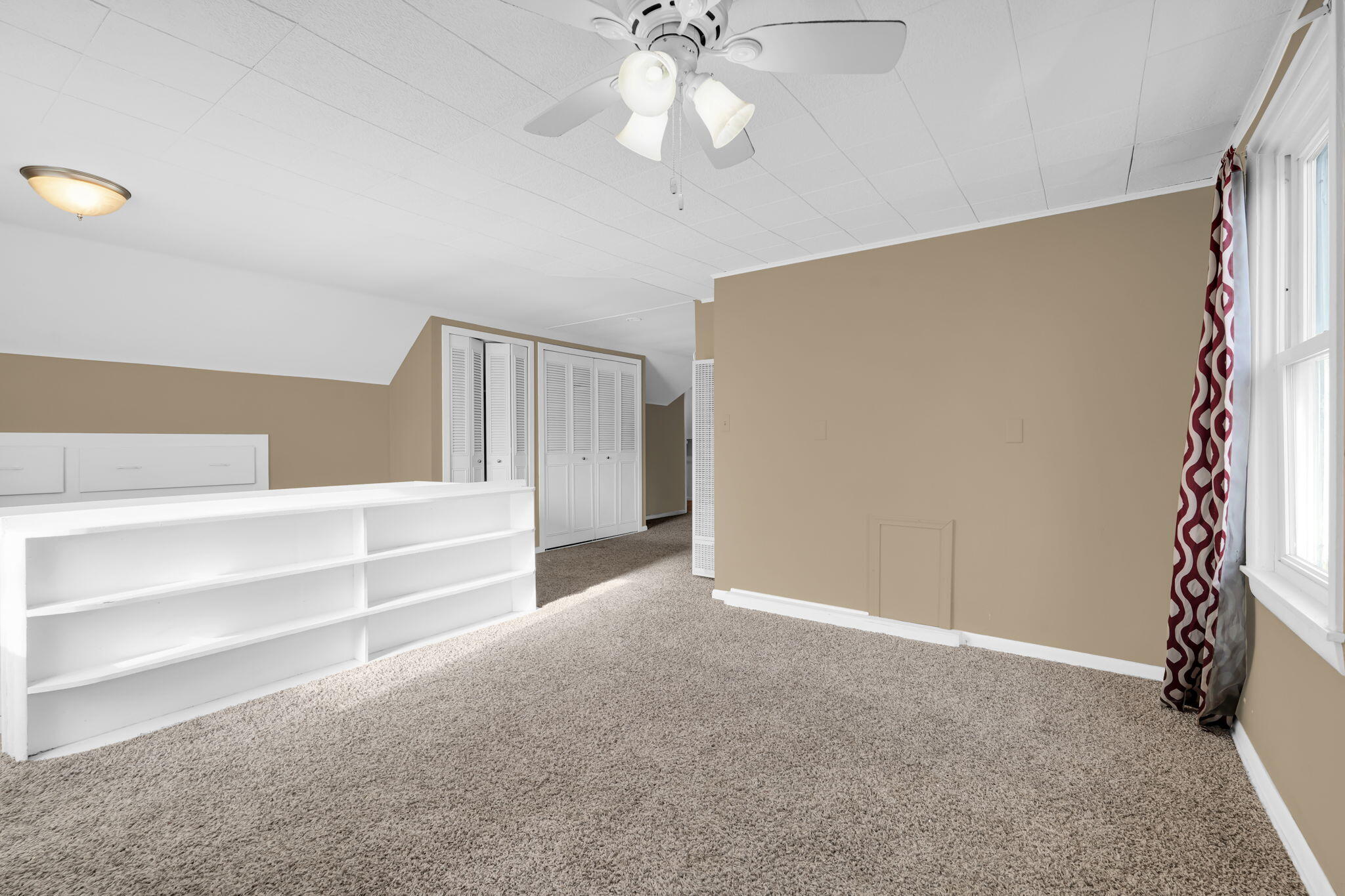 910 Miller Road Kalamazoo, MI 49001 - Photo 19 of 30 Loft