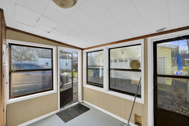 $235,000 | 910 Miller Road, Kalamazoo, MI 49001