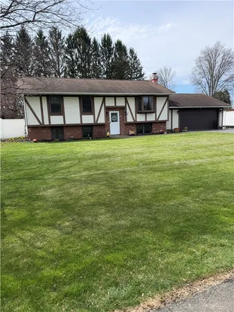 $289,900 | 6 Redwing Lane, Horseheads, NY 14845