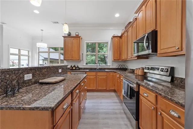 $695,000 | 158 Parkside Lane, Eatonton, GA 31024