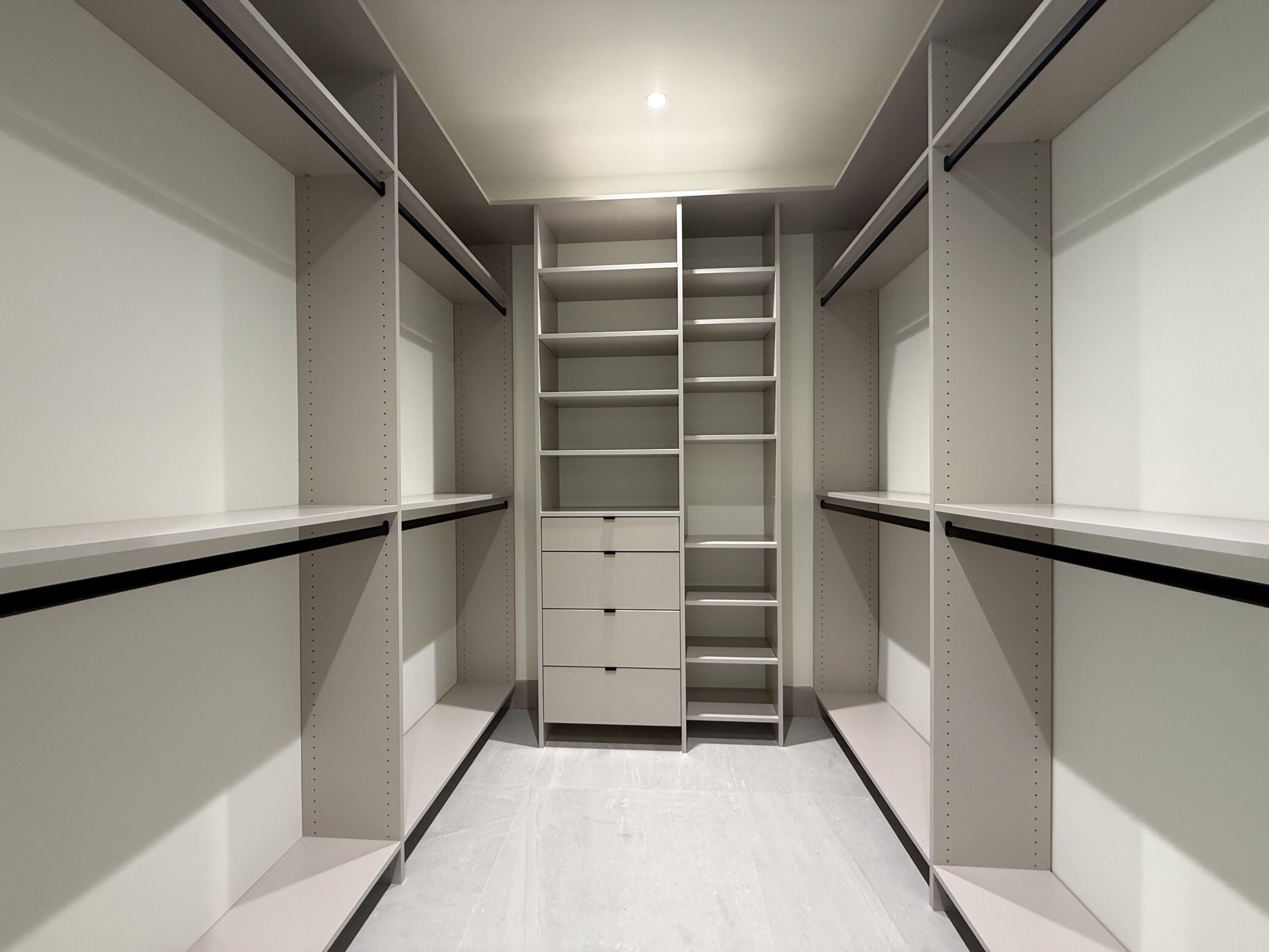 109 Point Pleasant Drive Key Largo, FL 33037 - Photo 22 of 58 MASTER CLOSET