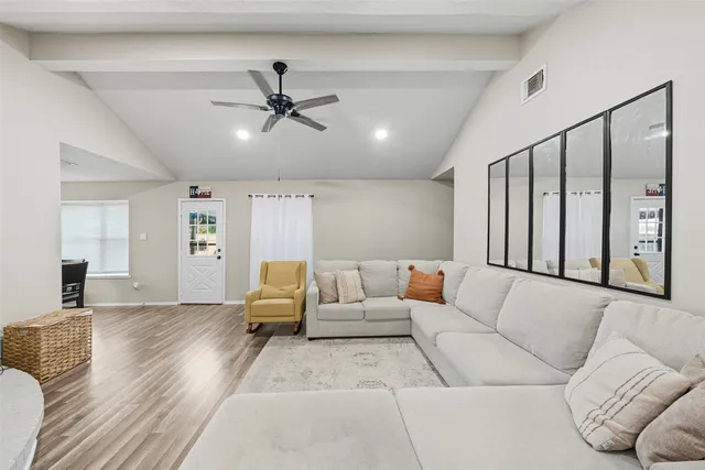 $260,000 | 14854 Shottery Drive, Houston, TX 77015