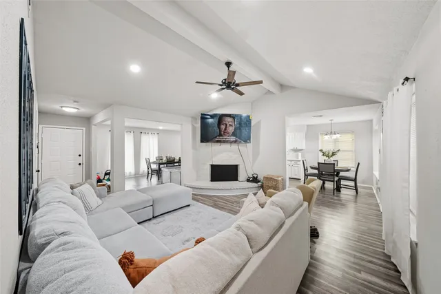 $260,000 | 14854 Shottery Drive, Houston, TX 77015