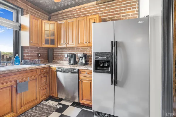 $1,150,000 | 802 Court Street, Lynchburg, VA 24504