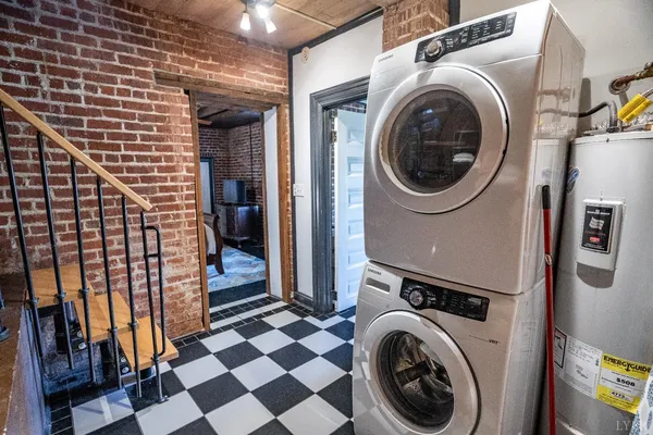 $1,150,000 | 802 Court Street, Lynchburg, VA 24504