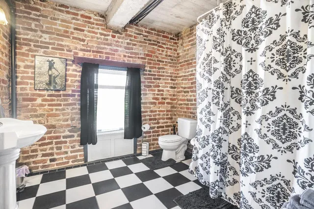 $1,150,000 | 802 Court Street, Lynchburg, VA 24504