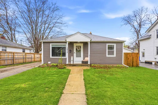$219,900 | 1513 North Superior Street, Appleton, WI 54911