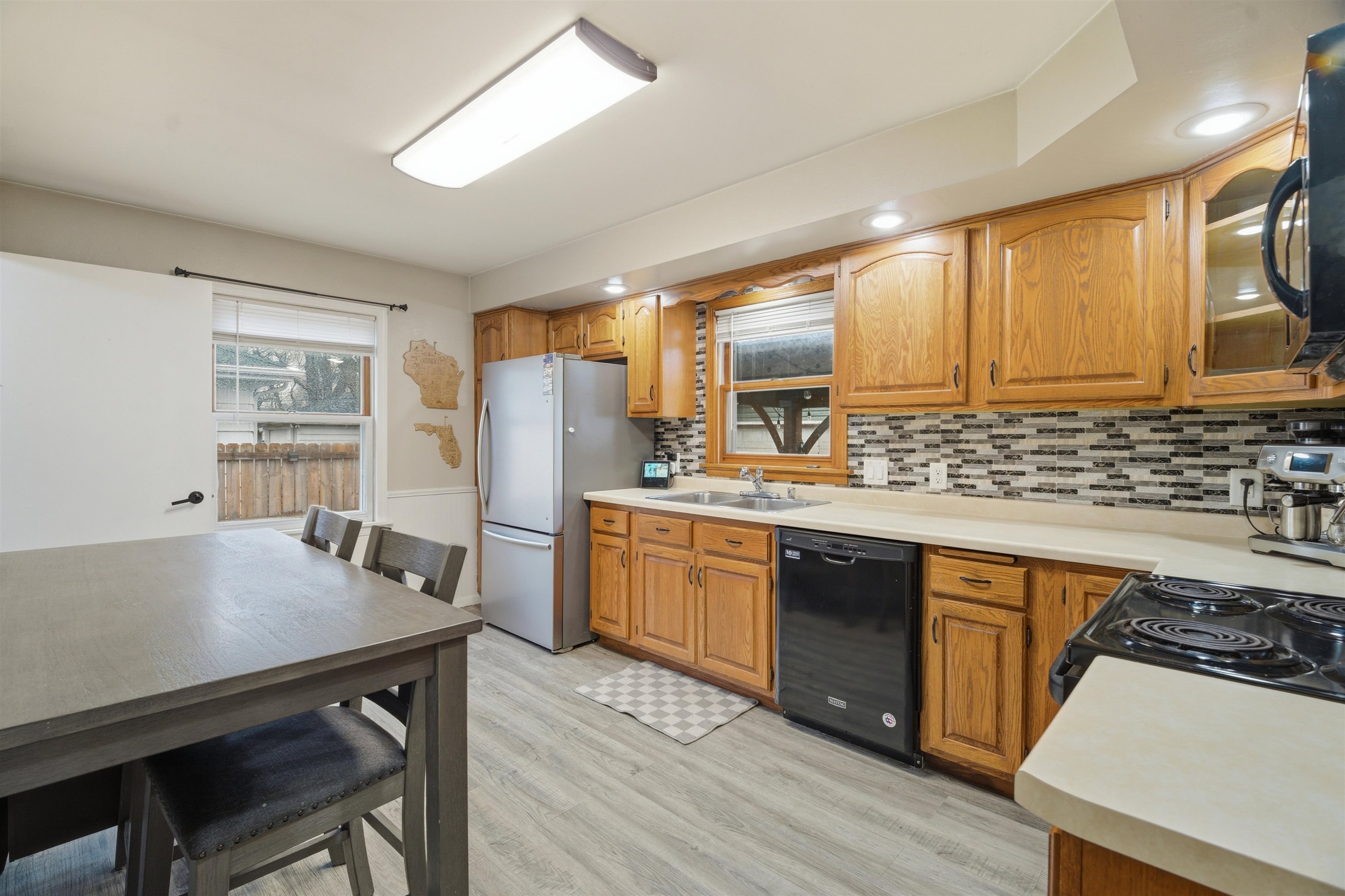 1513 North Superior Street Appleton, WI 54911 - Photo 6 of 15