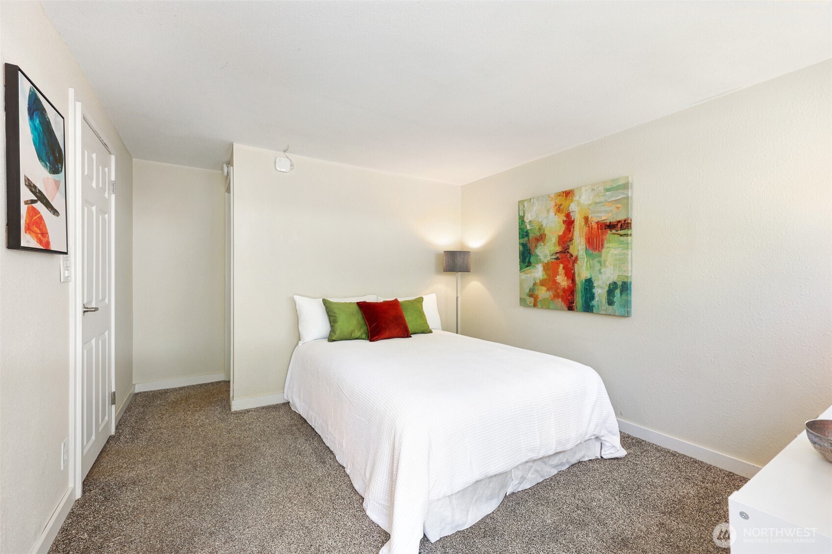 8005 220th Street Southwest Edmonds, WA 98026 - Photo 18 of 32