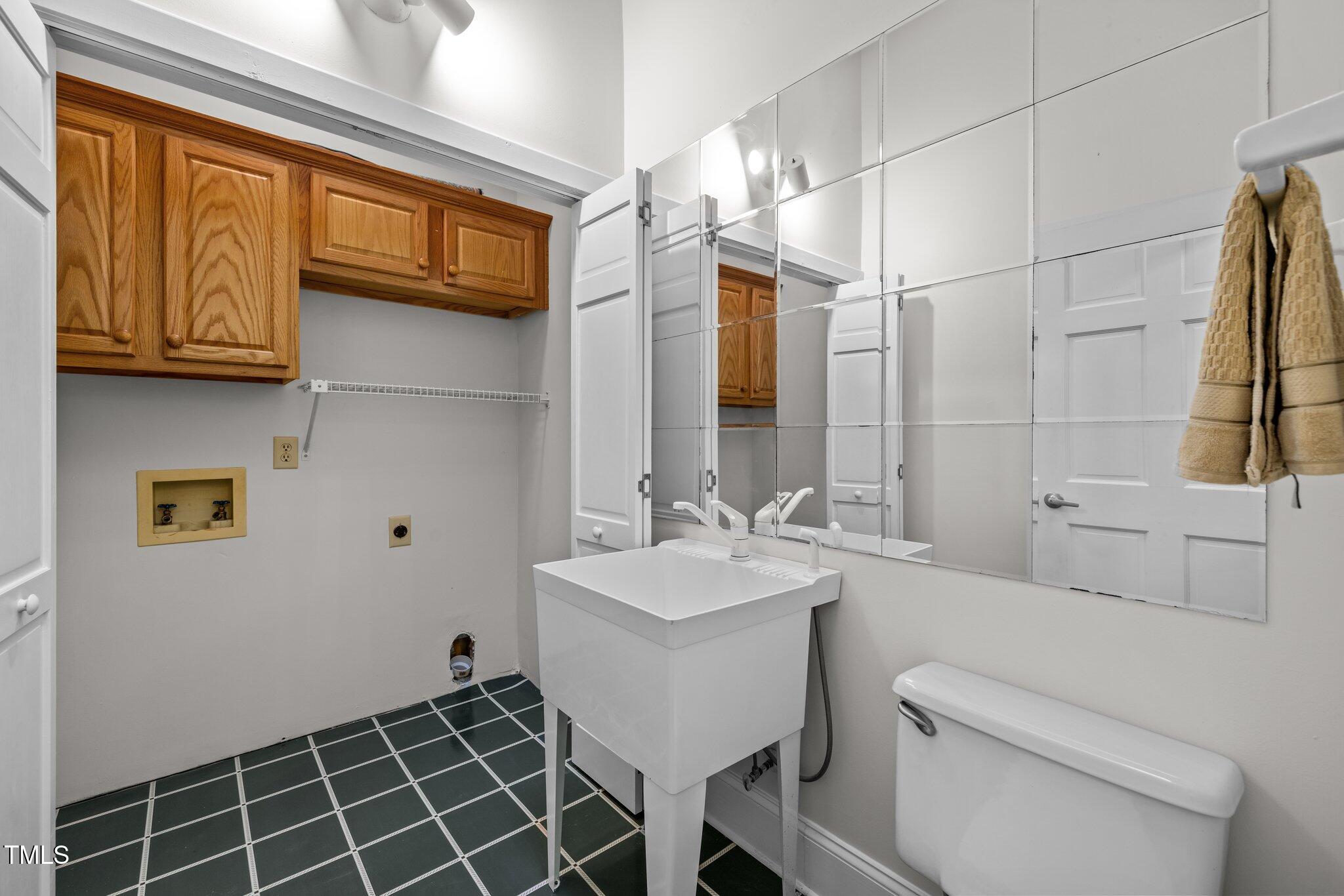 11917 Shooting Club Road Raleigh, NC 27613 - Photo 32 of 65 14-web-or-mls-5Z8A6268