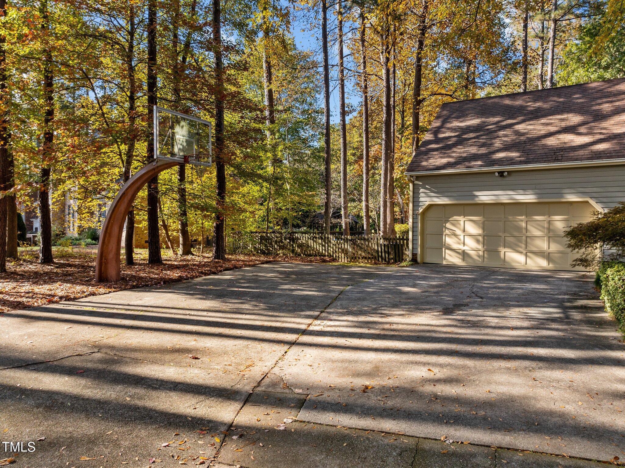 11917 Shooting Club Road Raleigh, NC 27613 - Photo 10 of 65 40-web-or-mls-DJI_0476