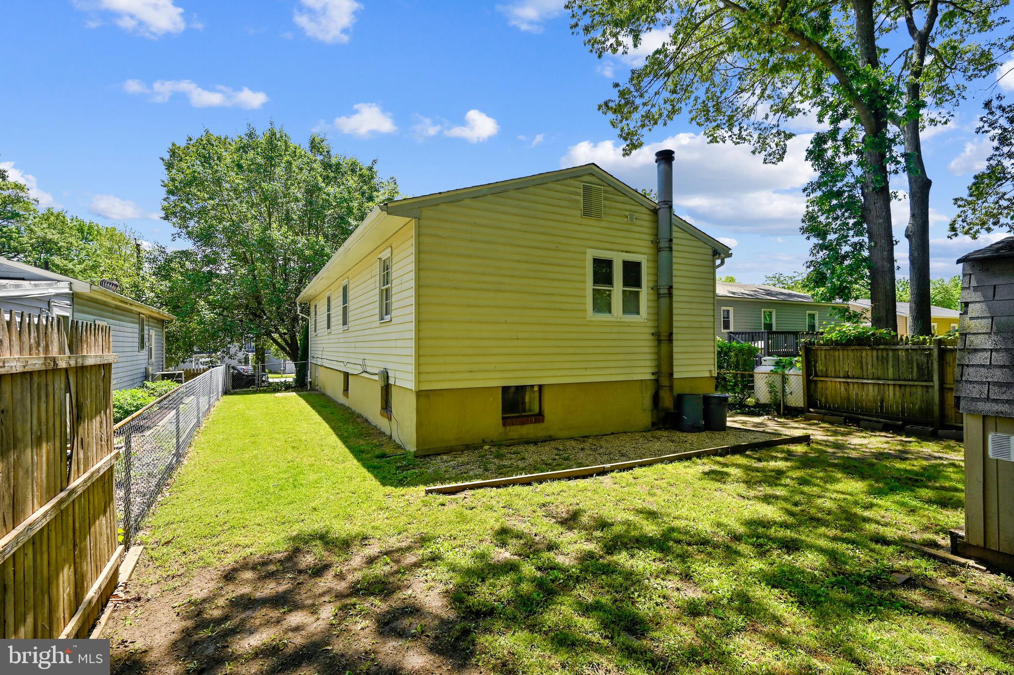 1626 Marlboro Road Edgewater, MD 21037 - Photo 20 of 42 Fully fenced backyard
