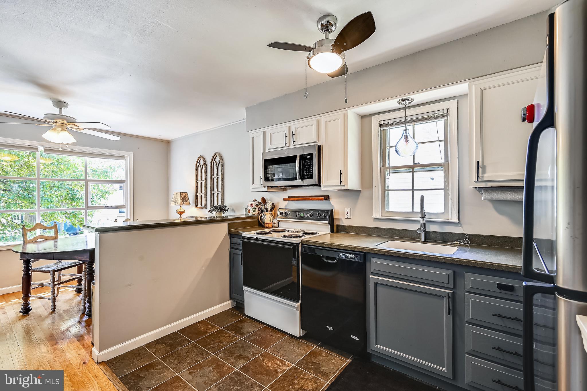 1626 Marlboro Road Edgewater, MD 21037 - Photo 5 of 42
