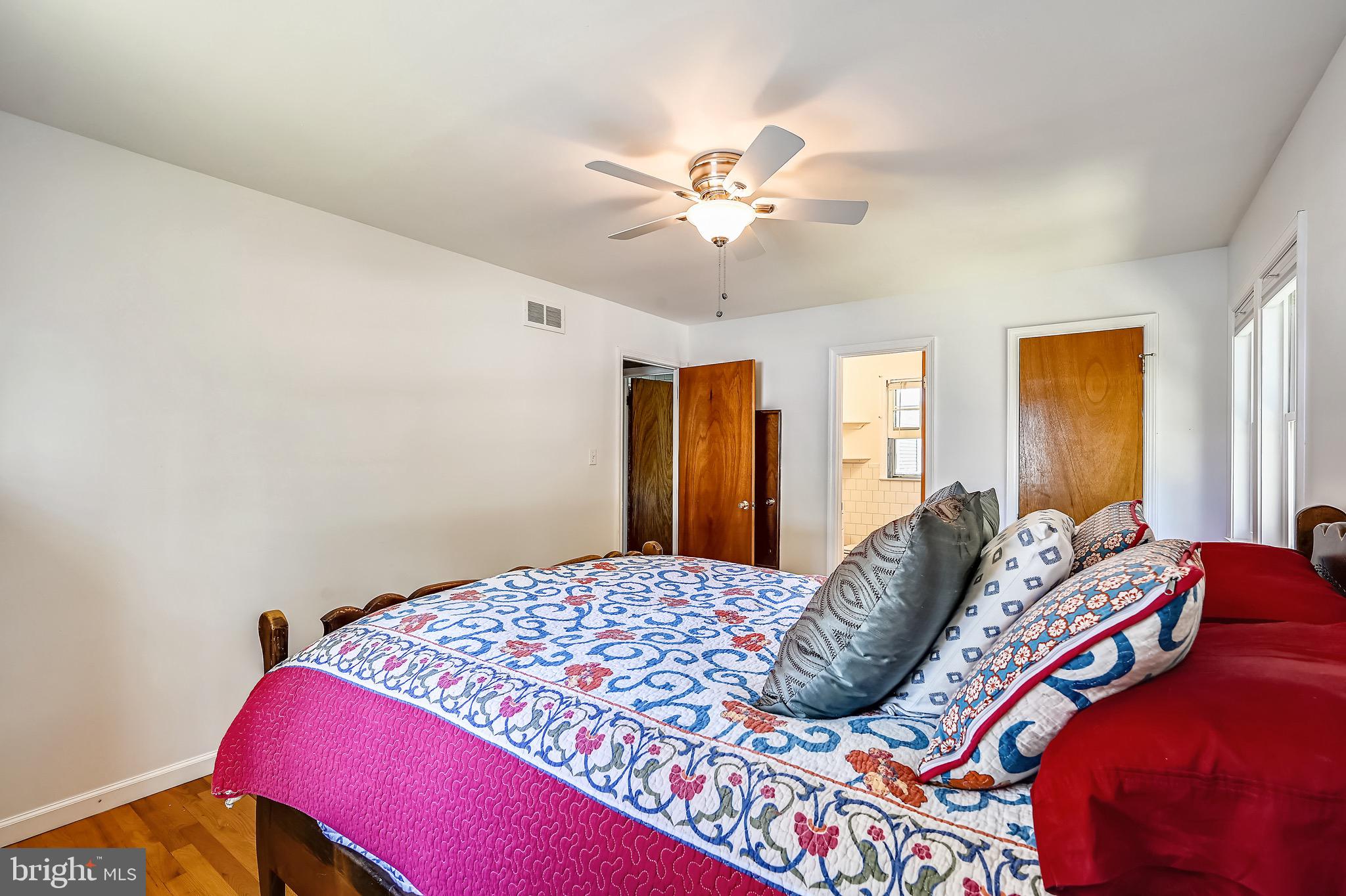 1626 Marlboro Road Edgewater, MD 21037 - Photo 9 of 42 Master bedroom with half bath