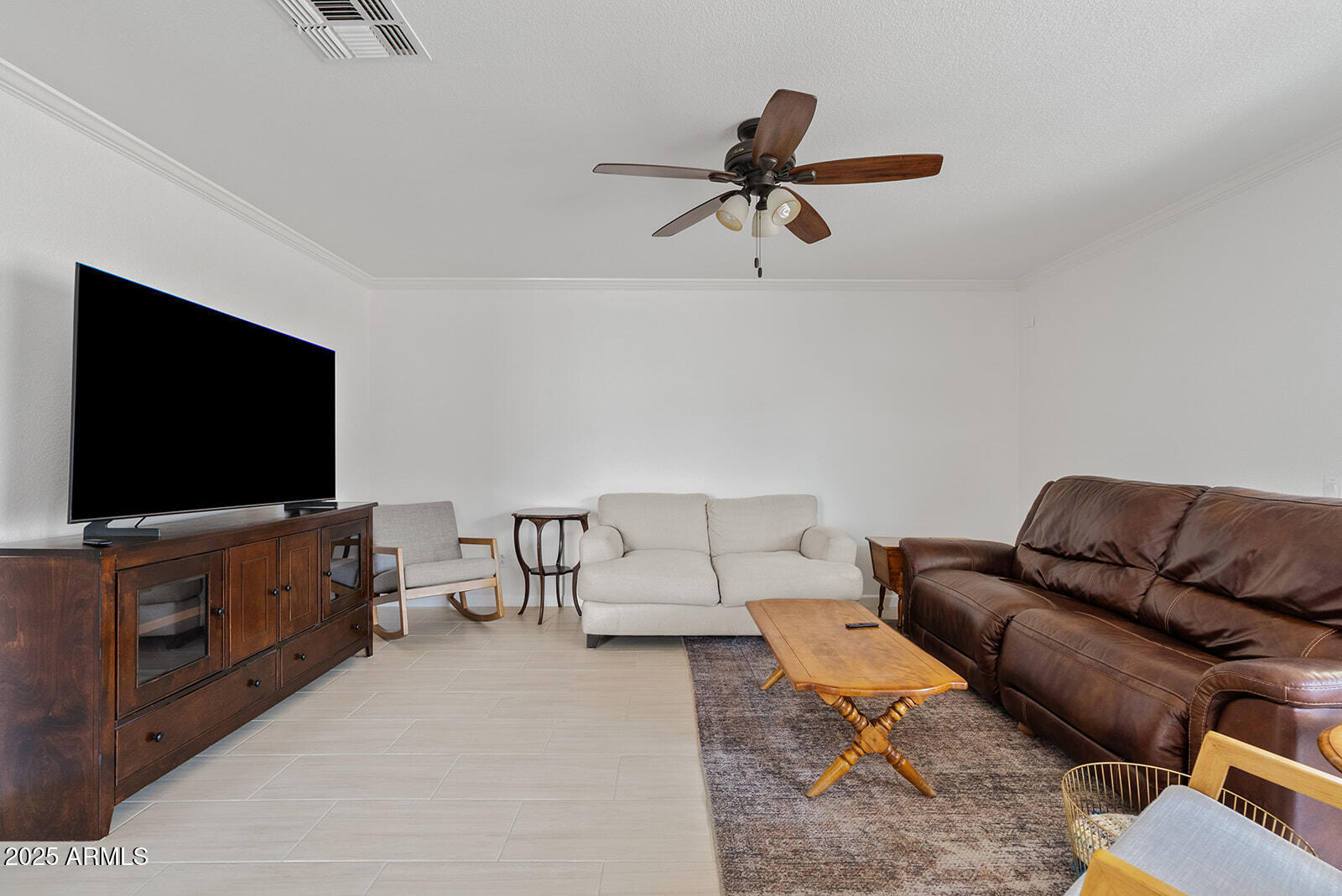 4422 East Dry Creek Road Phoenix, AZ 85044 - Photo 7 of 29 DSC06100