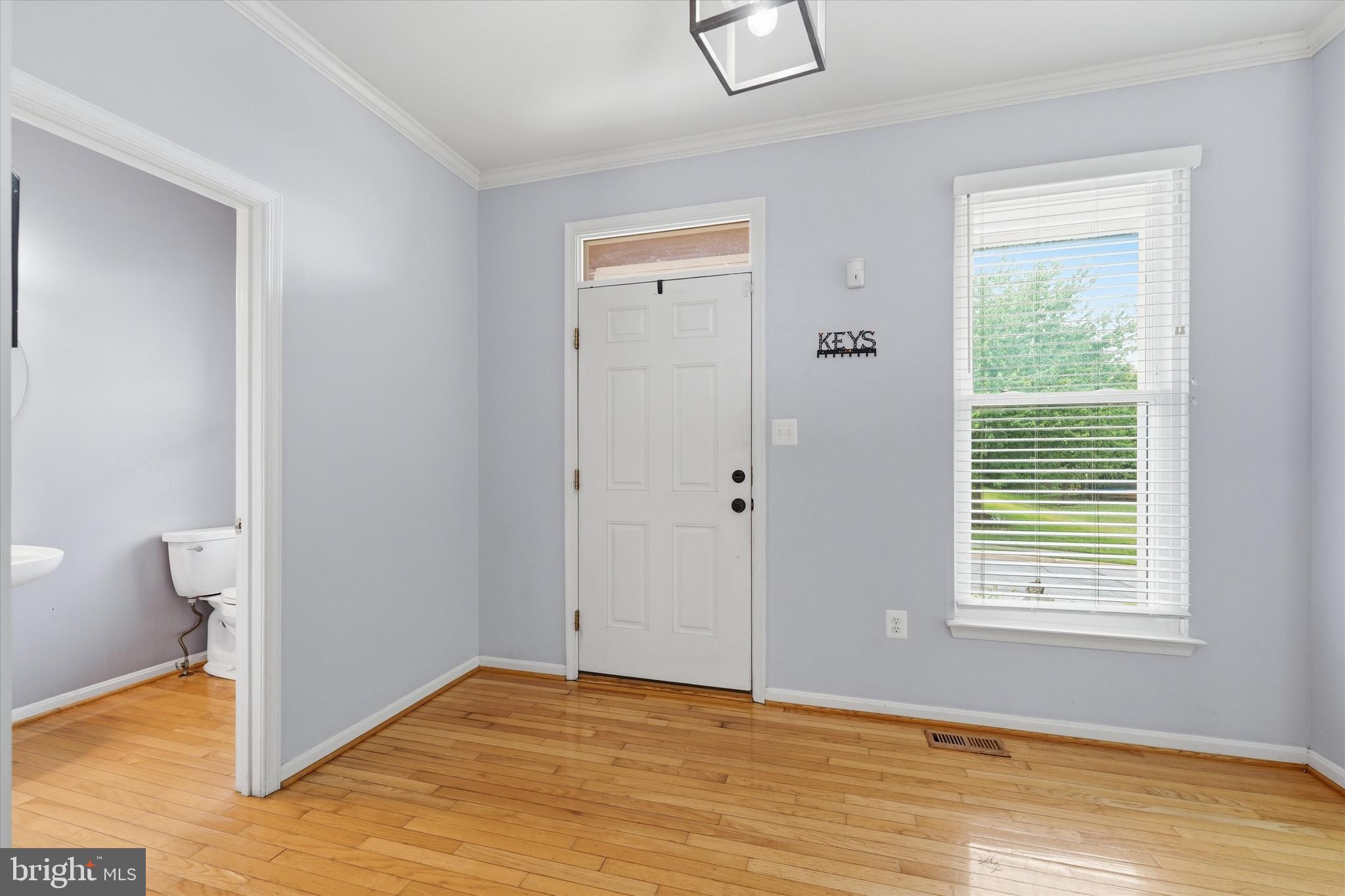 2402 Shaker Lane Frederick, MD 21702 - Photo 8 of 90